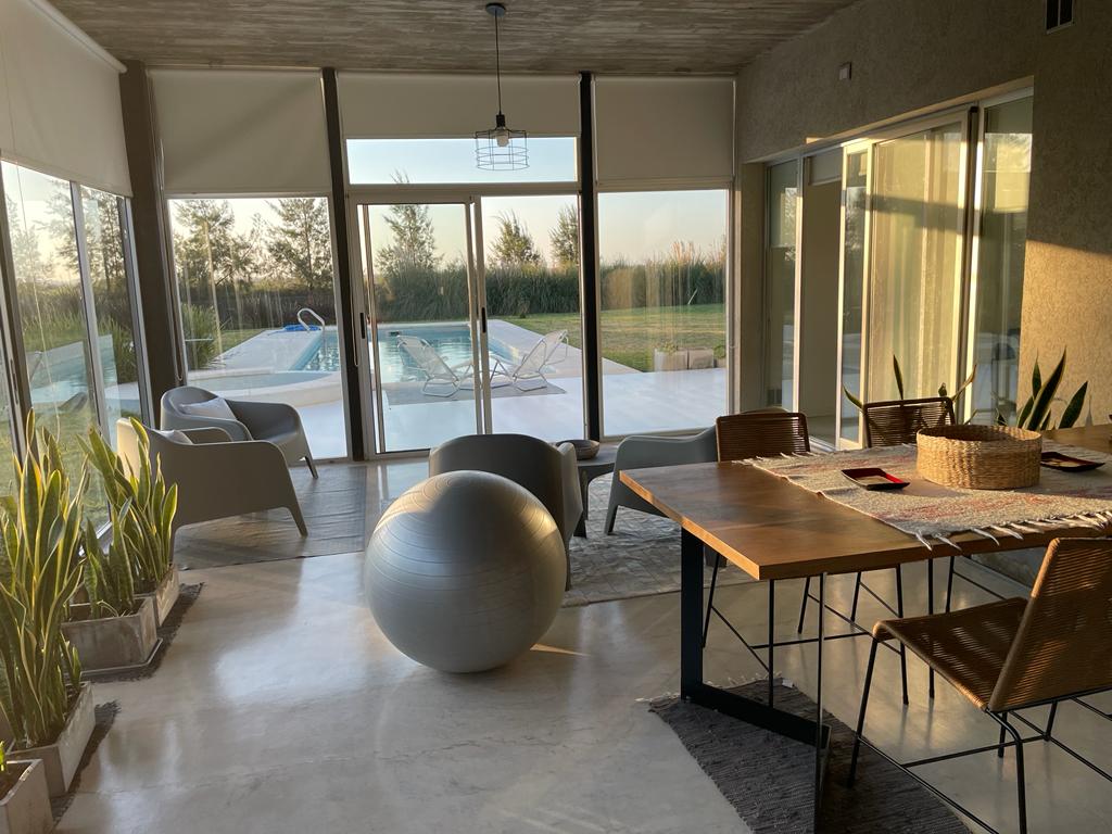 EXCELENTE VIVIENDA EN BARRIO LEUFU KIÑE